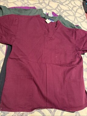 set of 5 all cotton V-Neck Scrub Top - Unbranded